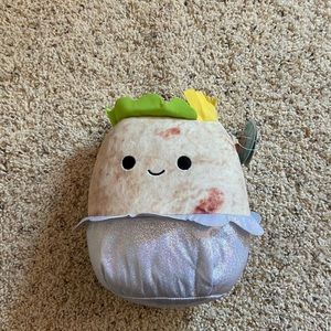 NWT Barito squishmallow